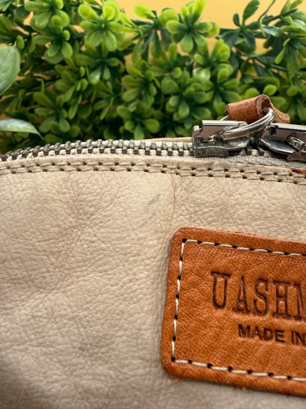 UASHMAMA Italy Washable Paper Zip Pouch Cream Cosmetic Bag 8x5 Minimalist -read - Picture 6 of 8